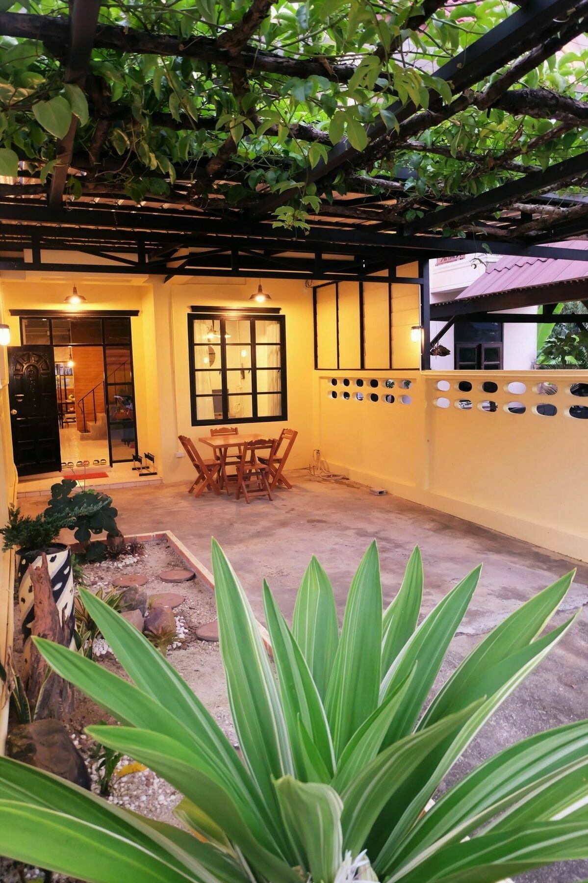 Nanrada Hometel Krabi By Eksteriør billede